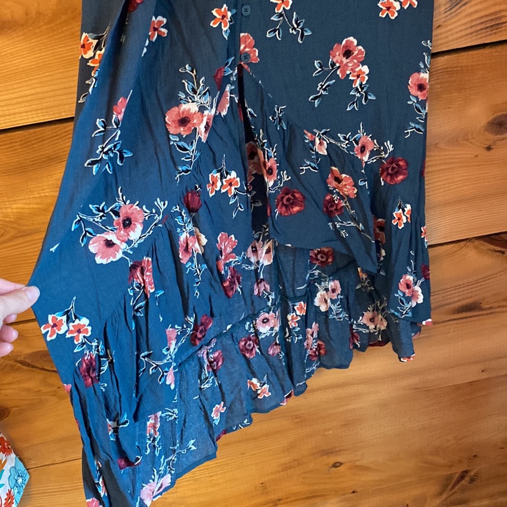 Skirt - Picture 3 of 3